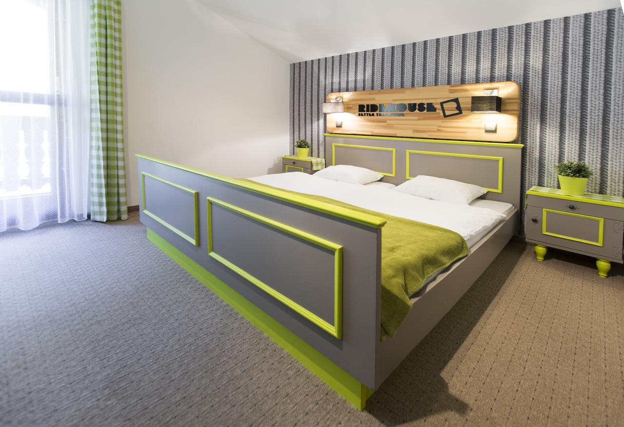 シュラートミンク Ridehouse Bed & Breakfast エクステリア 写真