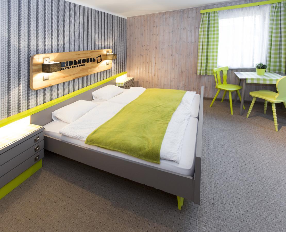 シュラートミンク Ridehouse Bed & Breakfast エクステリア 写真